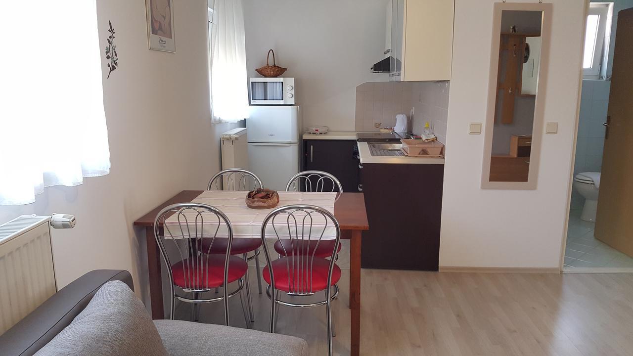 Apartmani Fuckar Krapinske Toplice Exterior photo
